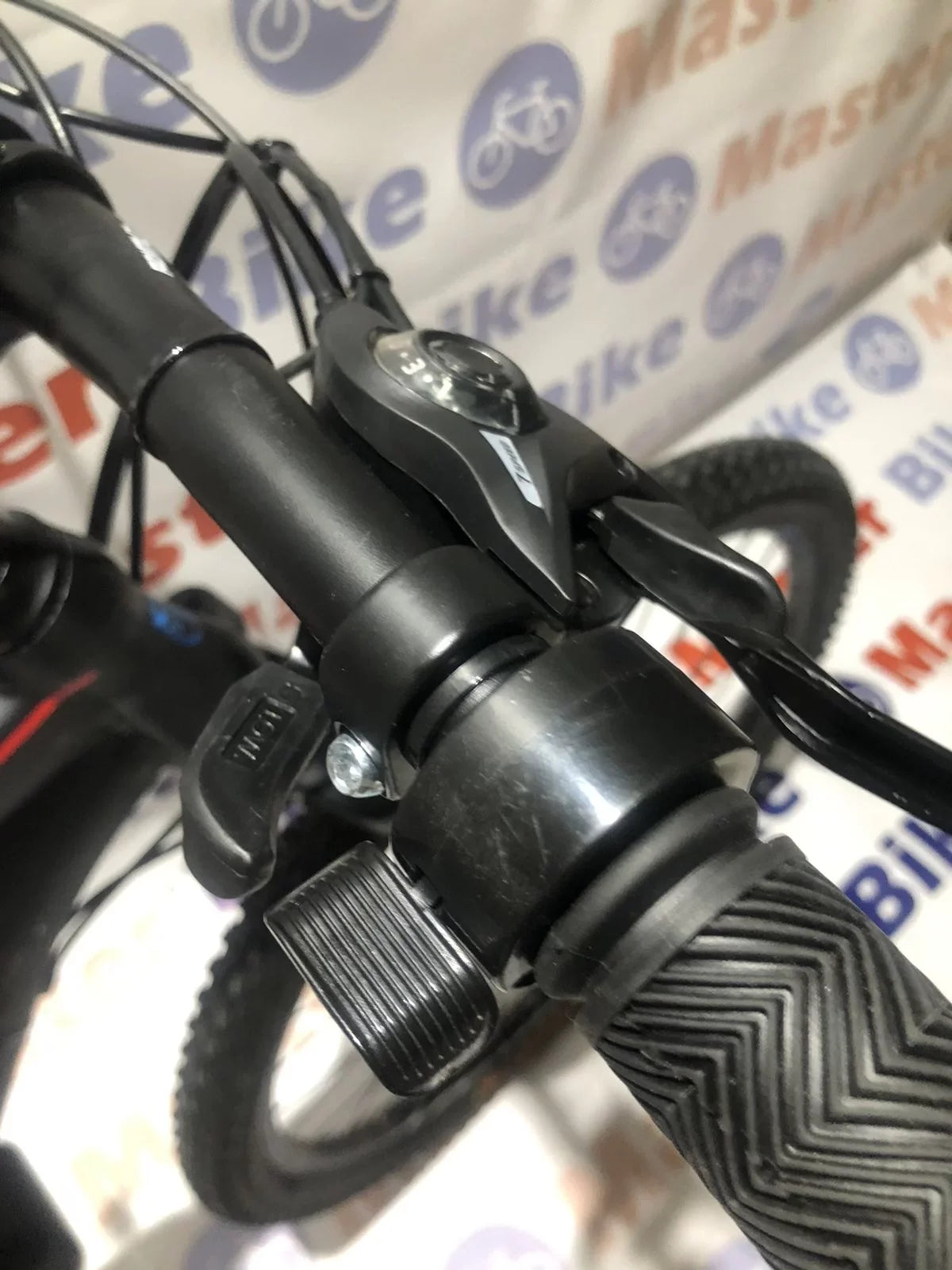 Электровелосипед Azimut Gemini  29" 48В 750Вт 15Ач - изображение 6